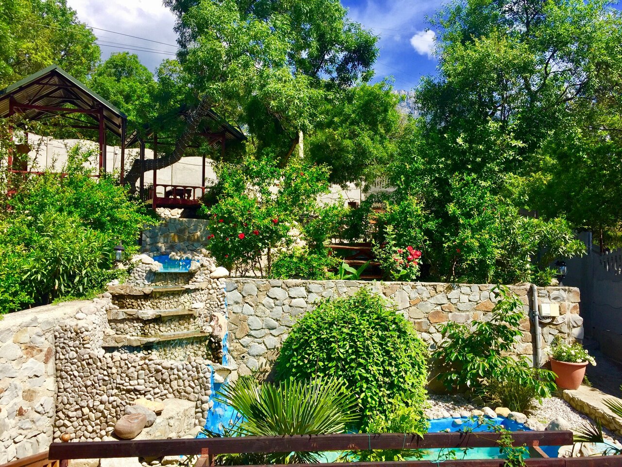 Гостиница Al-Hayat Алупка